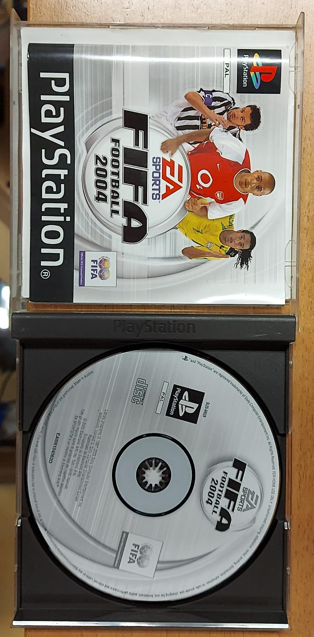 FIFA FOOTBALL 2004