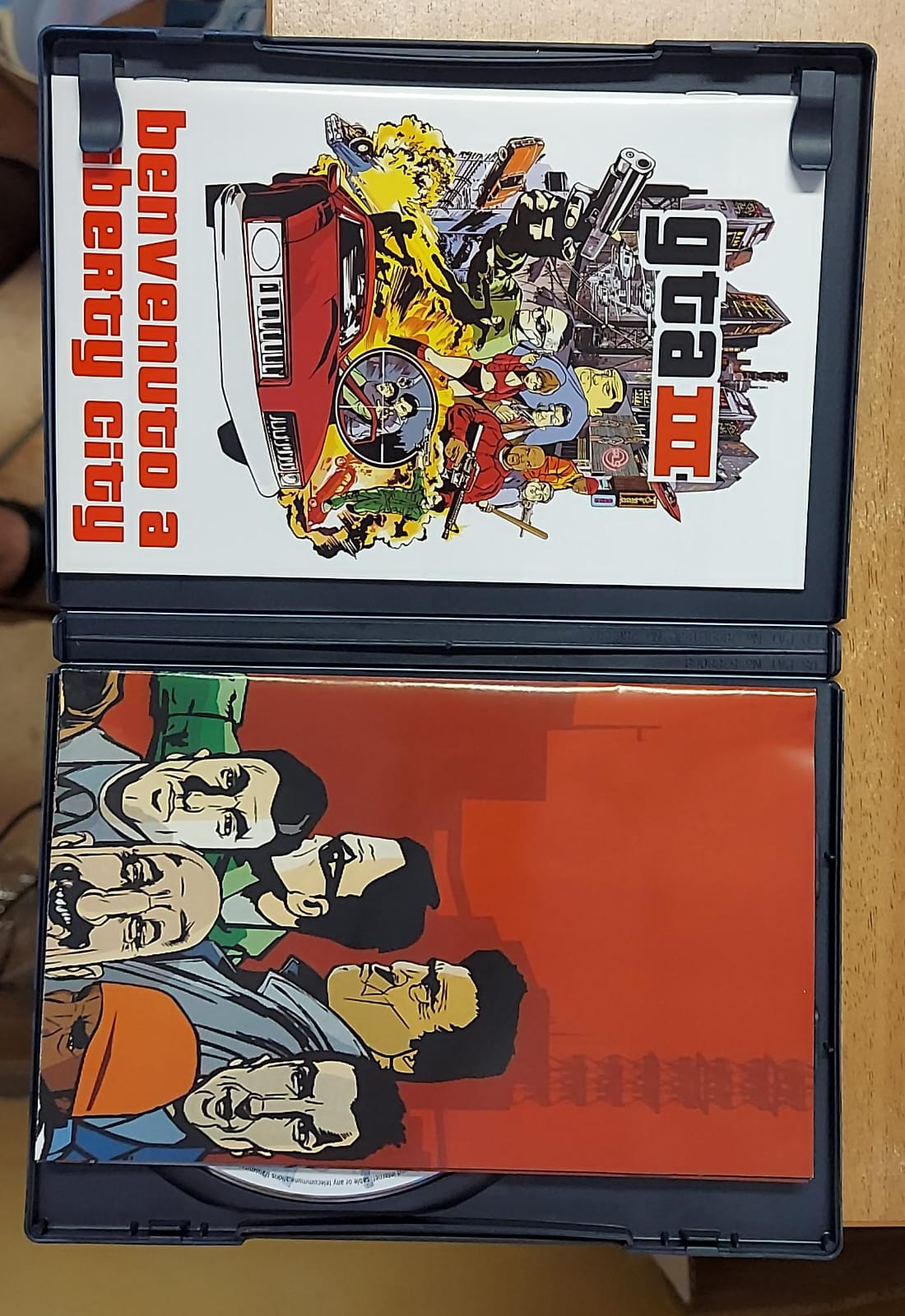 GTA III COMPLETO DI LIBRETTO E MAPPA DISCO NUOVO