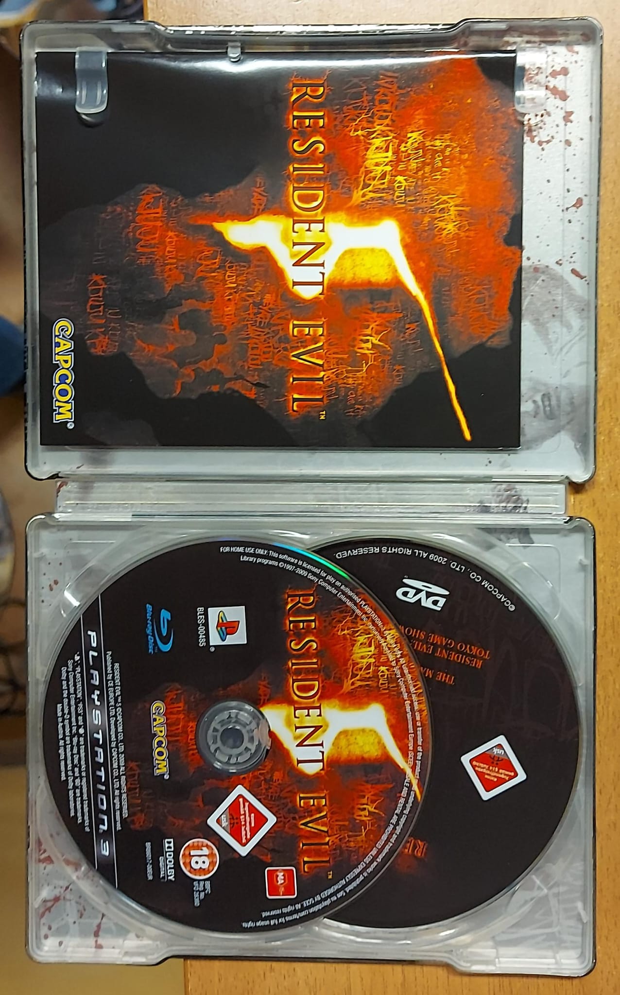 RESIDENT EVIL 5 + STEELBOK + DVD MAKING OF