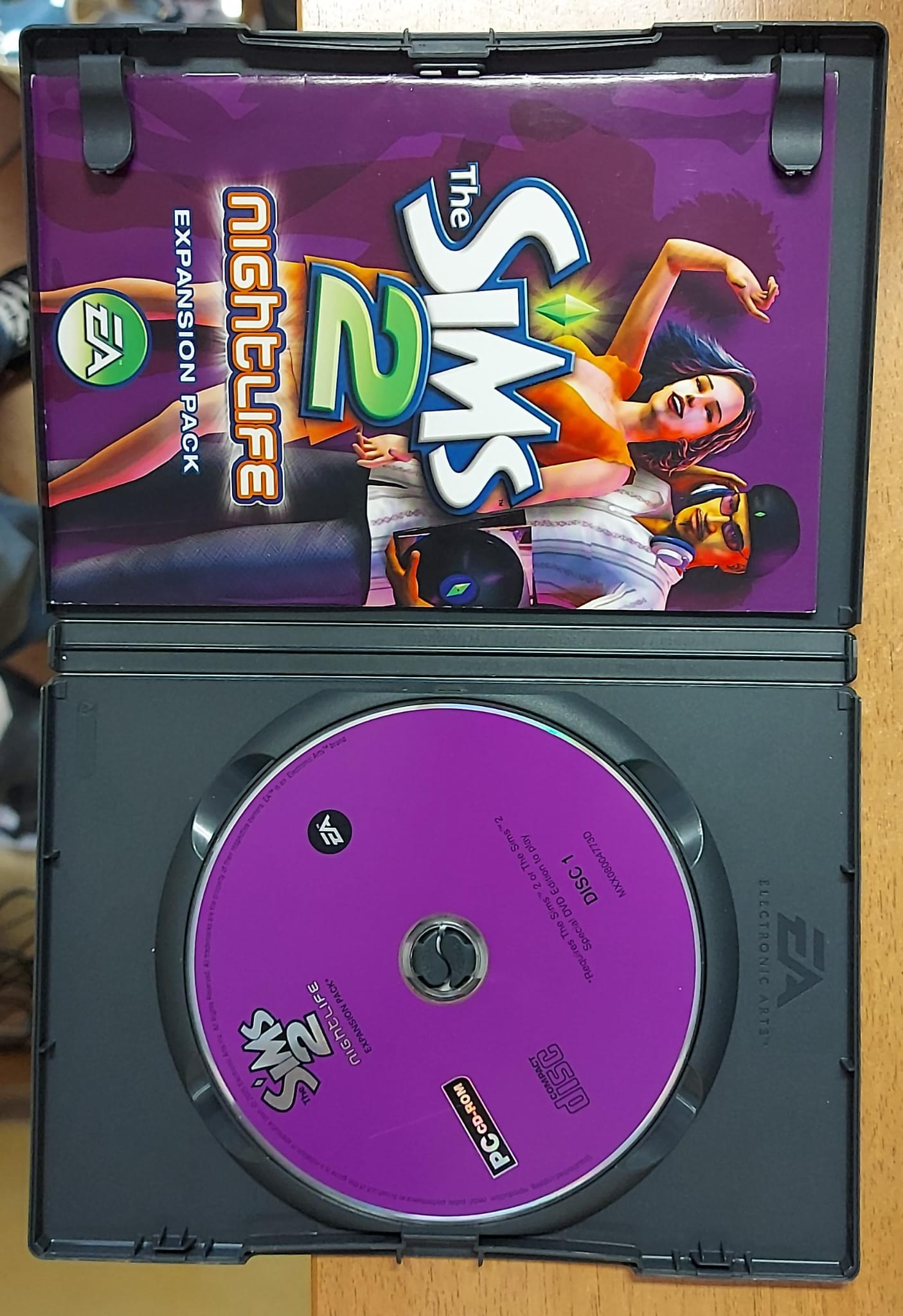 THE SIMS 2 NIGHTLIFE EXPANSION PACK