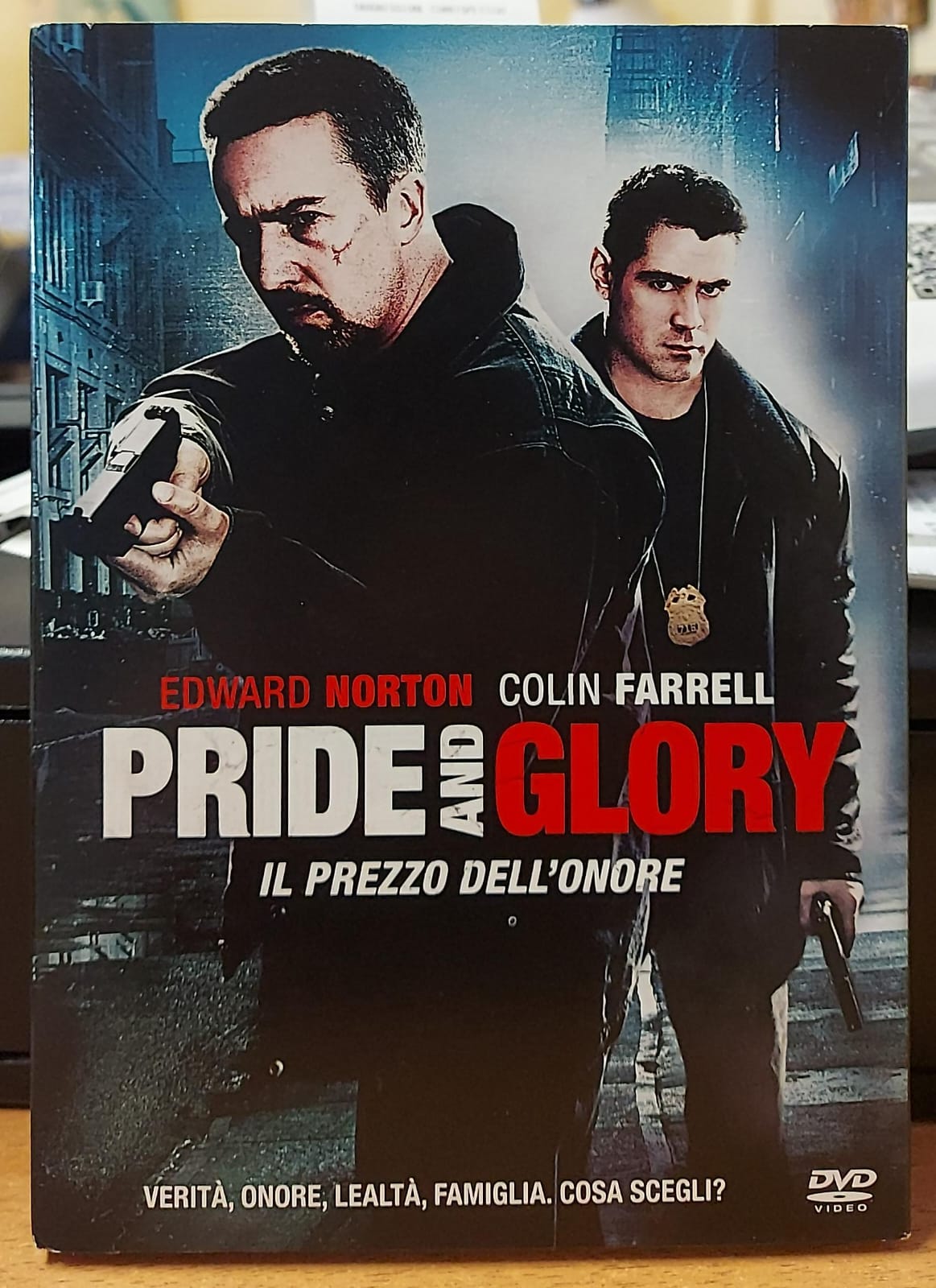 PRIDE AND GLORY IL PREZZO DELL'ONORE