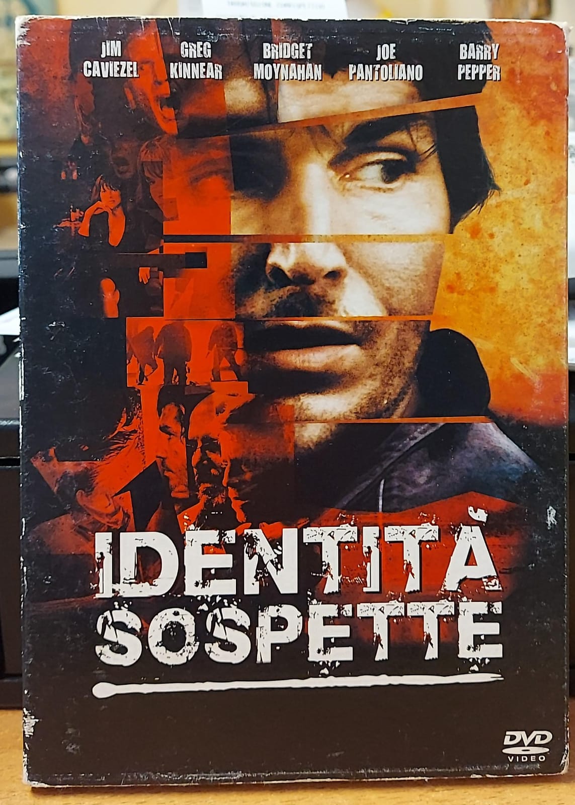 IDENTITA' SOSPETTE