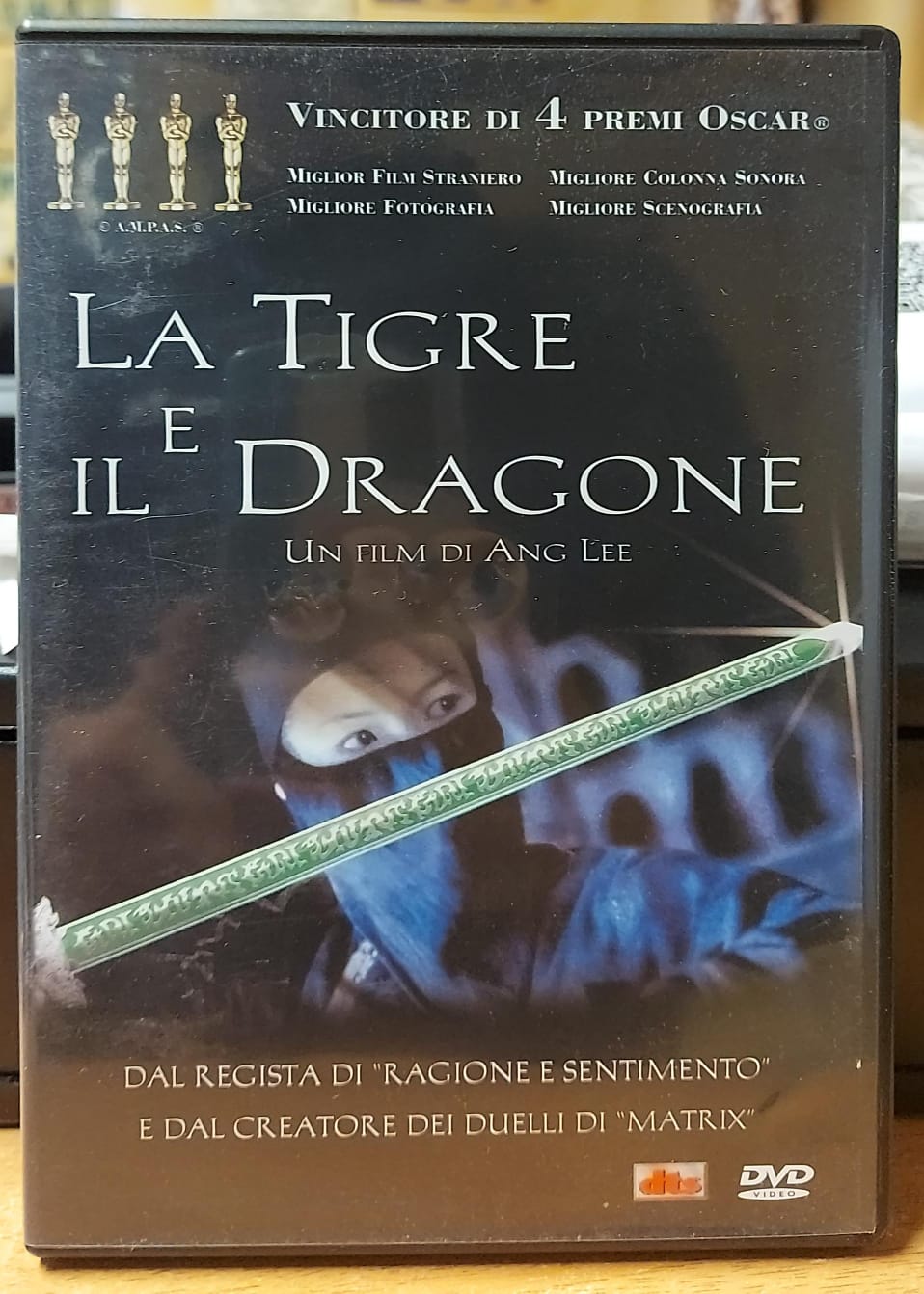 LA TIGRE E IL DRAGONE